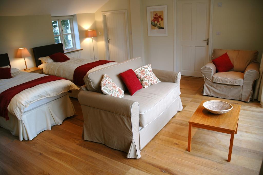 Field Cottage Bed And Continental Breakfast East Harling Habitación foto